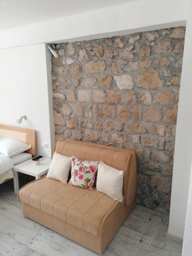Vila Mira Trebinje Buitenkant foto