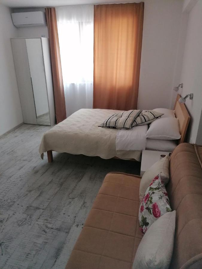 Vila Mira Trebinje Buitenkant foto