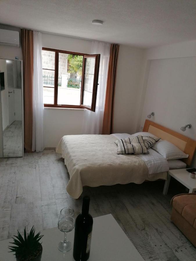 Vila Mira Trebinje Buitenkant foto