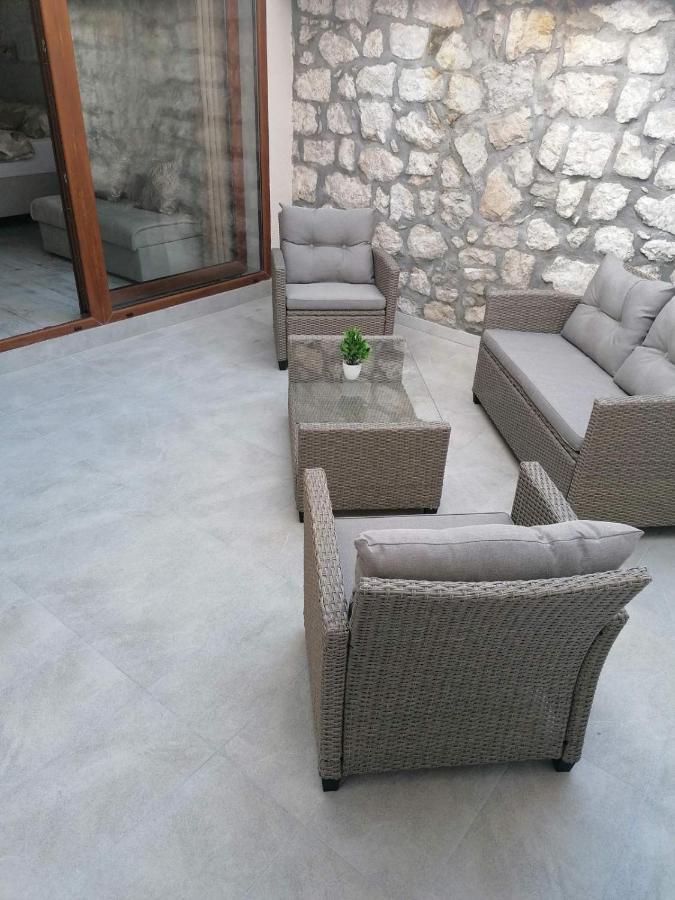 Vila Mira Trebinje Buitenkant foto
